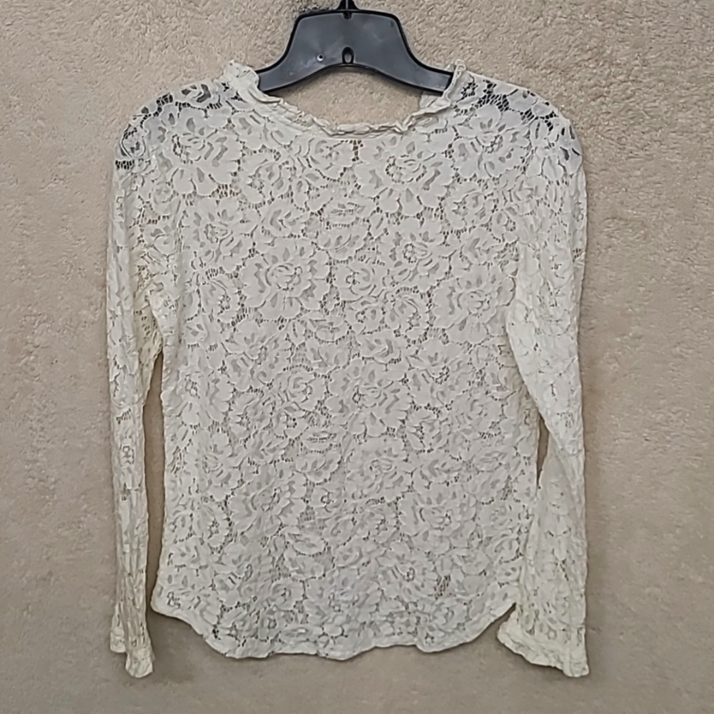 Medium, white, floral lace top